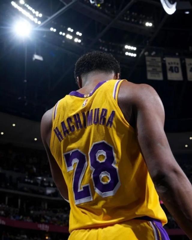 开云体育-包含湖人当家球星因伤缺席多场，球队成绩滑坡的词条