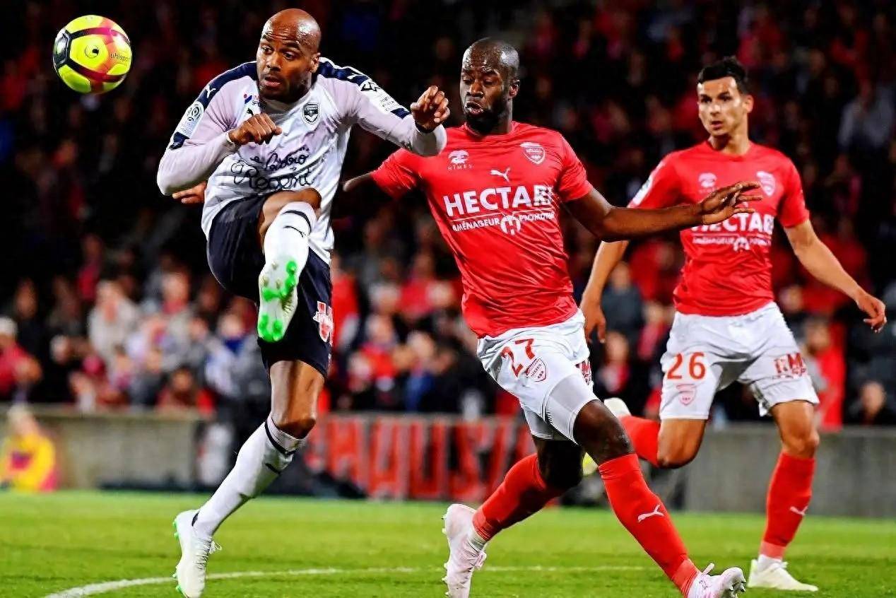 关于士气高涨！斯图加特客场战胜奥格斯堡的信息