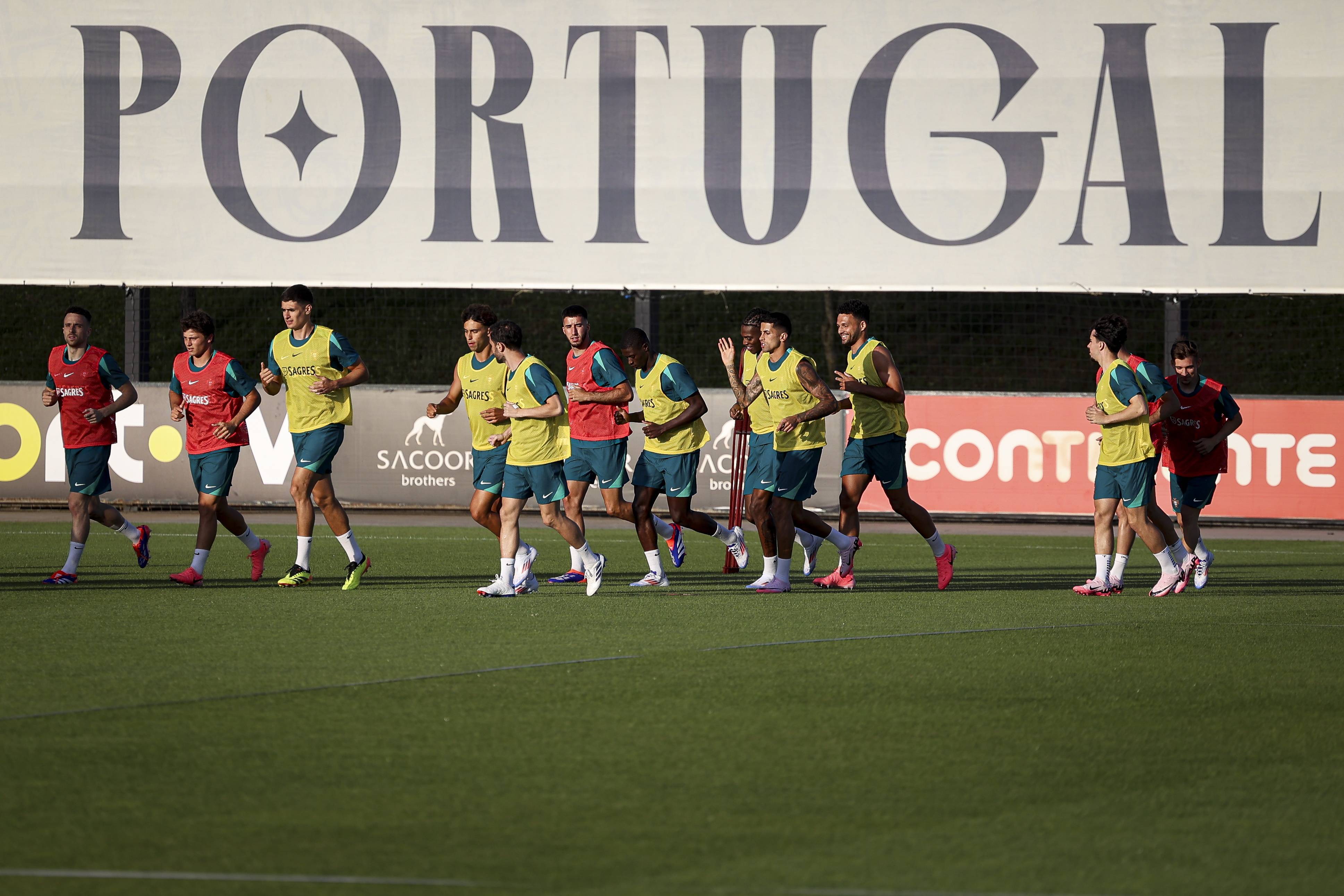 关于韩国国家队备战葡萄牙热身,决心保持连胜的信息 关于韩国国家队备战葡萄牙热身,决心保持连胜的信息