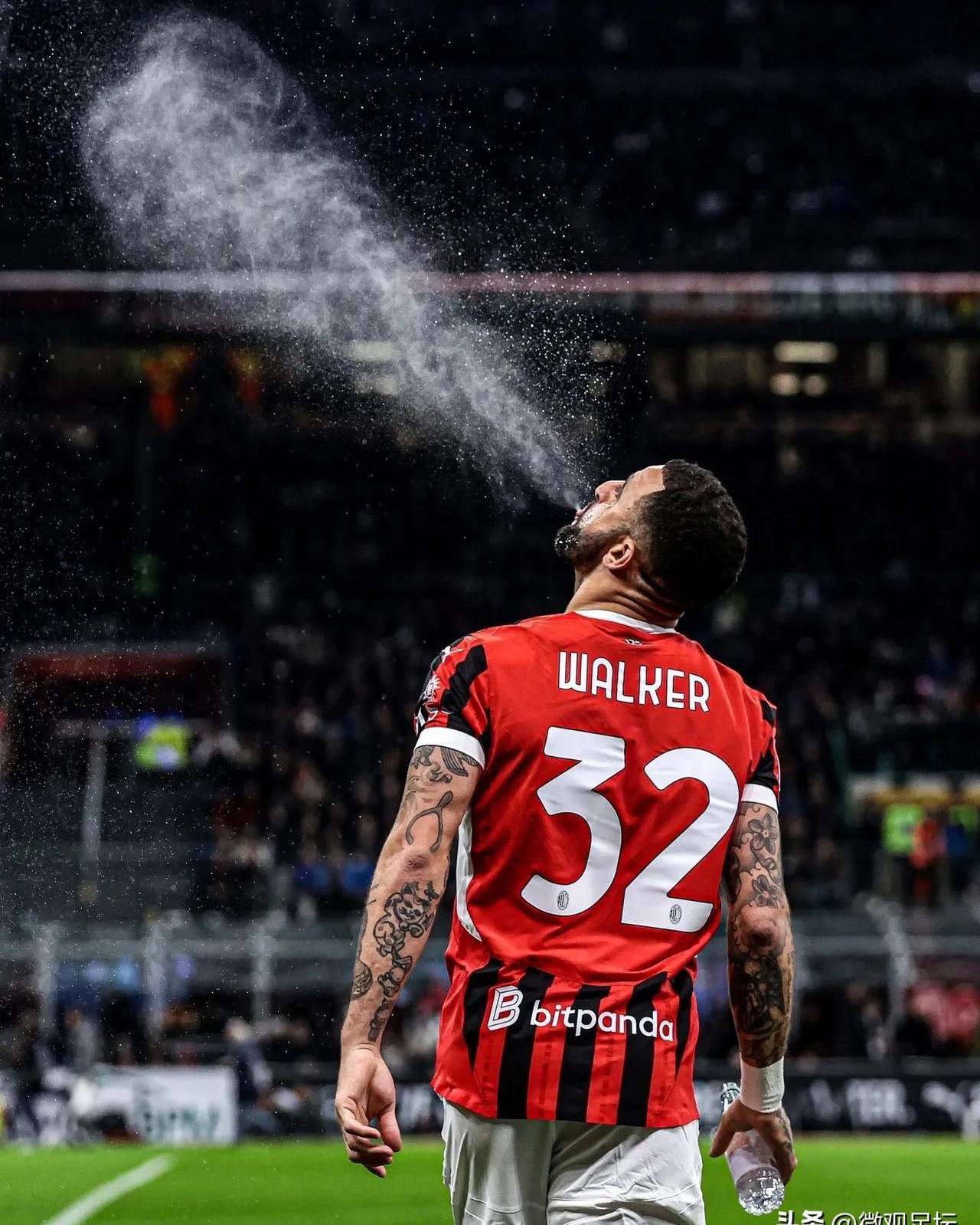 包含AC米兰主场大胜切沃,继续保持不败战绩的词条 包含AC米兰主场大胜切沃,继续保持不败战绩的词条