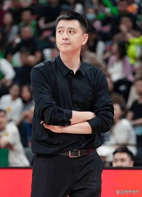 开云APP-包含摩斯转会传闻受关注，是否离队成疑的词条