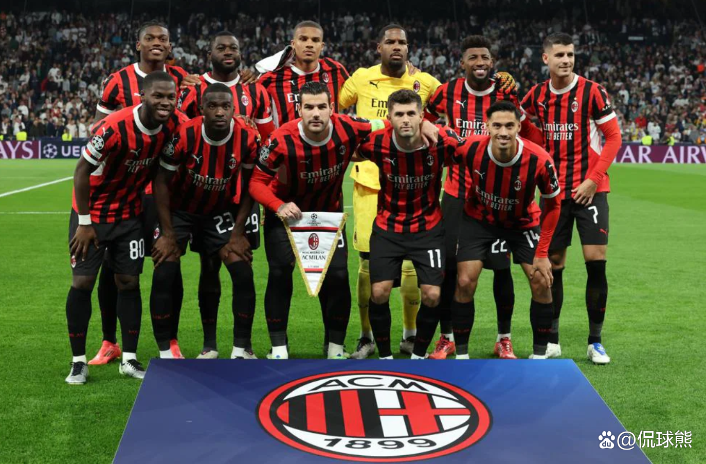 包含AC米兰球员集体赛后庆祝,展现团结合作精神的词条 包含AC米兰球员集体赛后庆祝,展现团结合作精神的词条