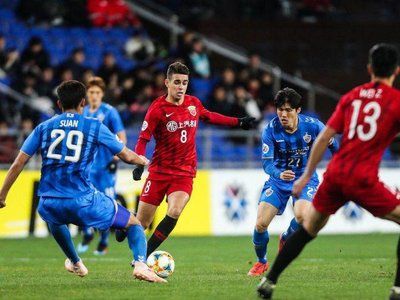 关于精彩对决引发球迷热议,赛场氛围热烈的信息 关于精彩对决引发球迷热议,赛场氛围热烈的信息