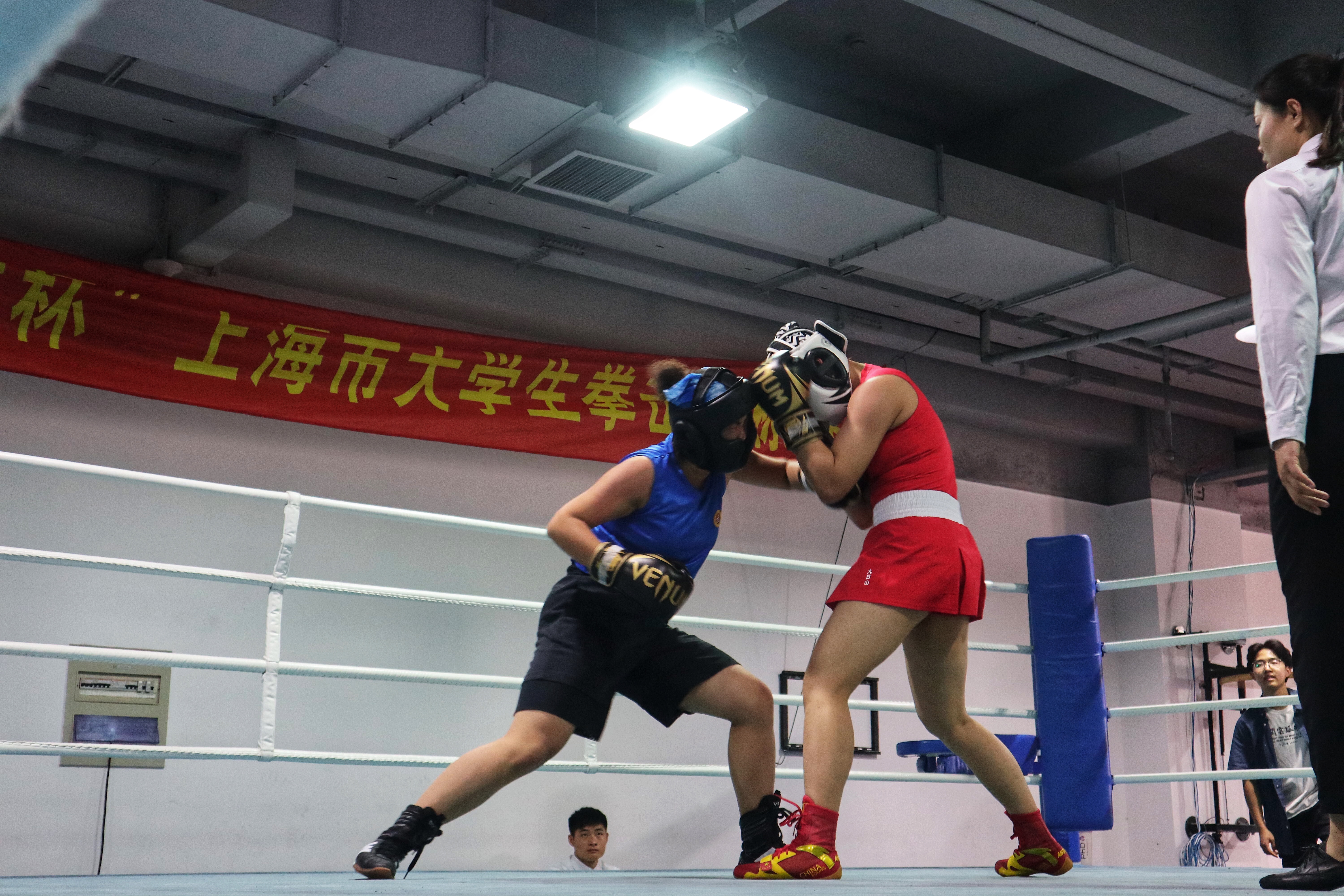 立陶宛队在拳击赛中实现完美胜利