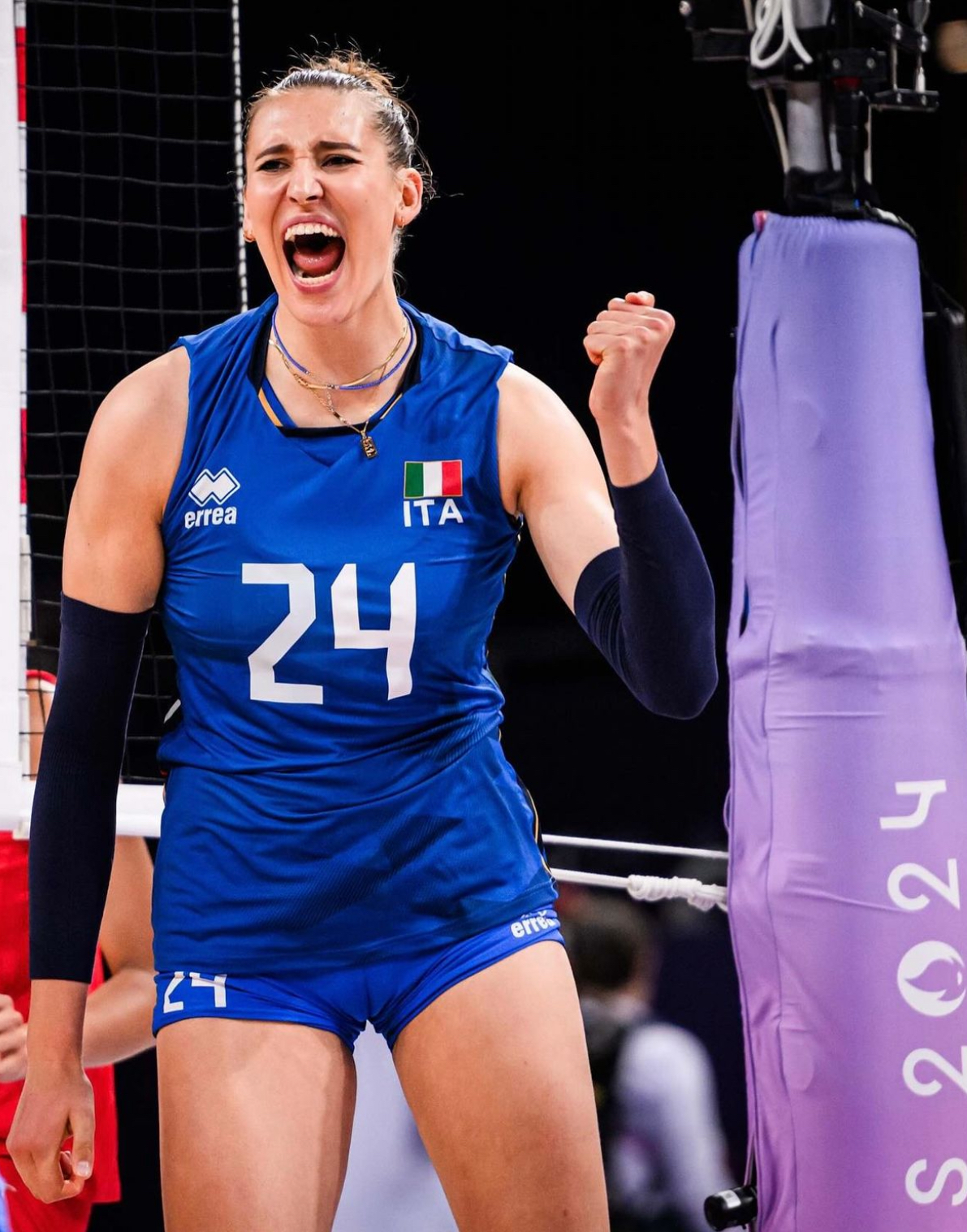 包含冰岛运动员登榜夺冠,刷新纪录的词条 包含冰岛运动员登榜夺冠,刷新纪录的词条