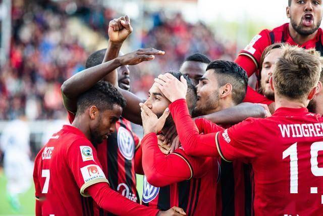 利物浦客场轻松取胜,积分领先两队 利物浦客场轻松取胜,积分领先两队