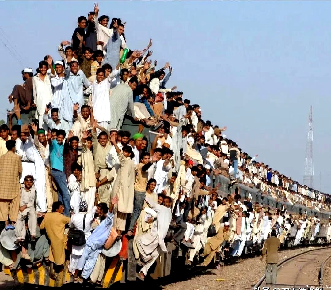 印度队在激烈比拼中脱颖而出 印度队在激烈比拼中脱颖而出