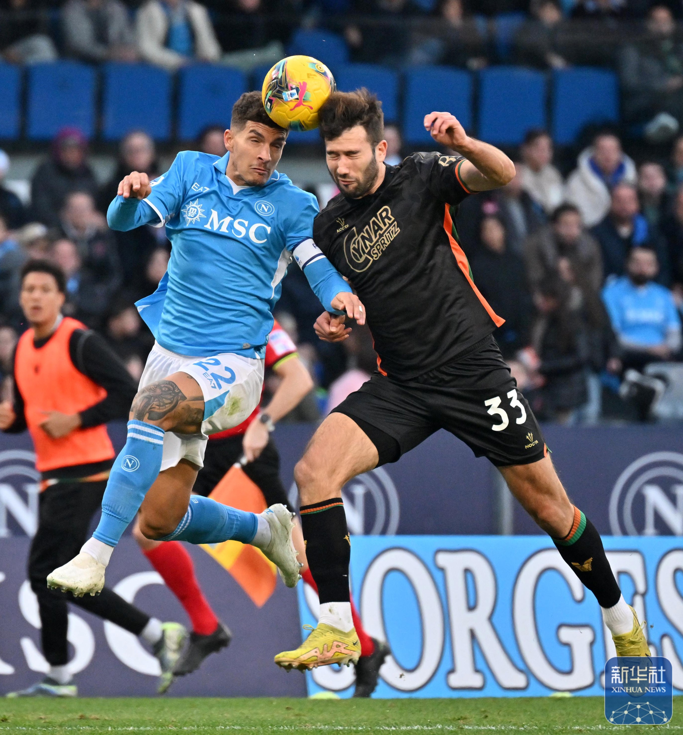 意大利足球联赛，强队再获胜利