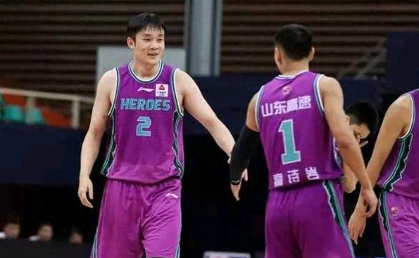 湖南队球员战术丰富表现耀眼 湖南队球员战术丰富表现耀眼