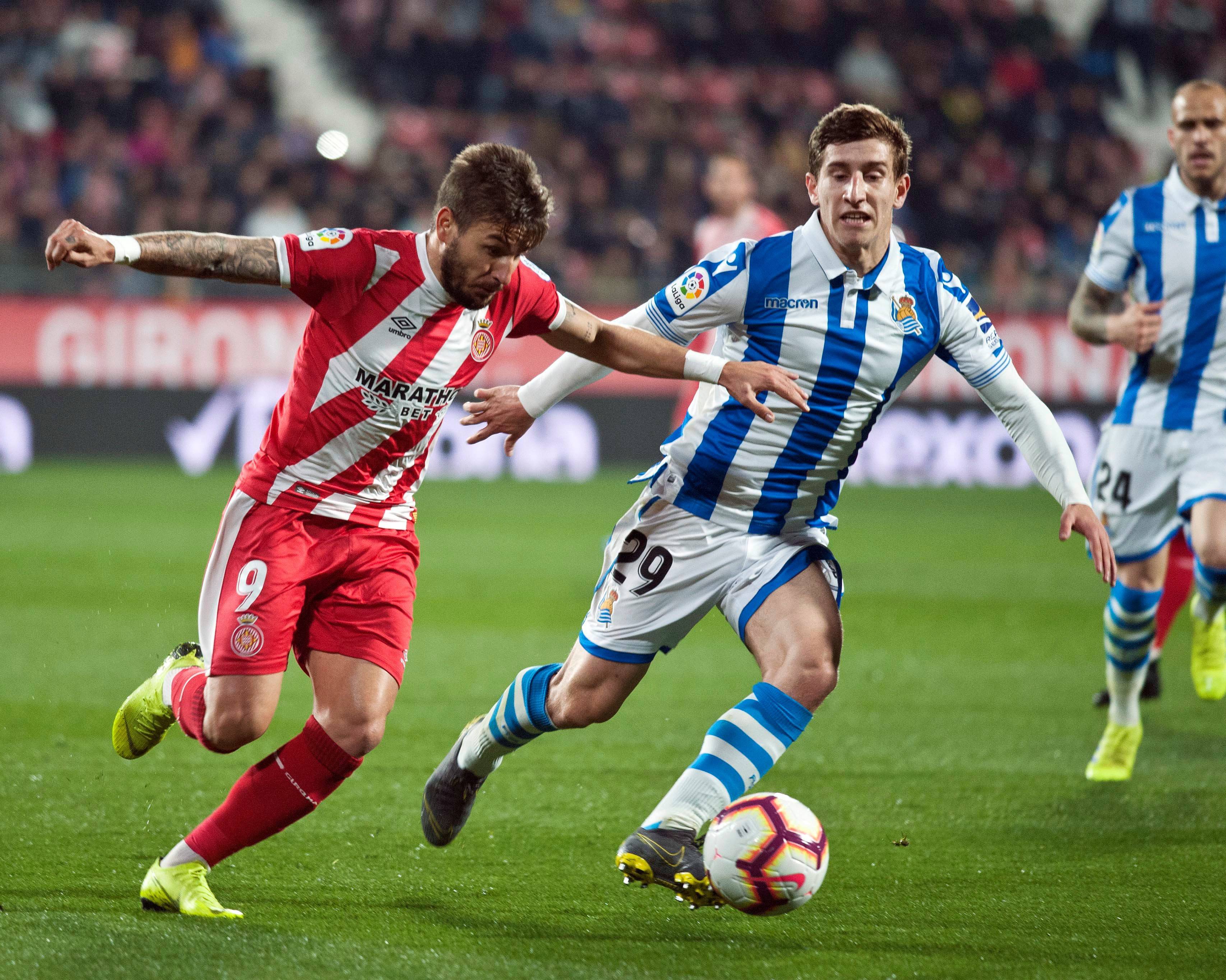 格拉纳达主场逆转莱万特,保持不败 格拉纳达主场逆转莱万特,保持不败