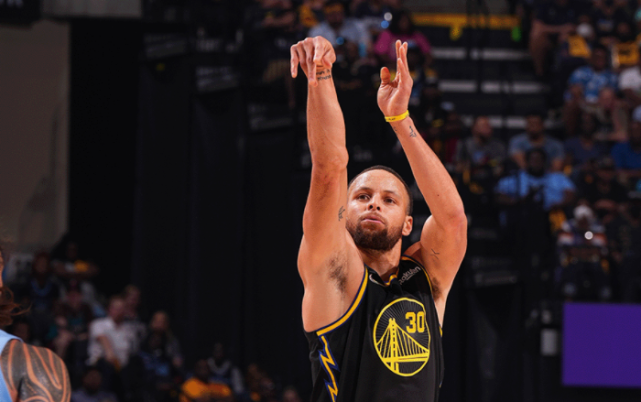 开云体育登录-胜利狂欢！球队轻松大胜，曝光生涯强大实力的简单介绍