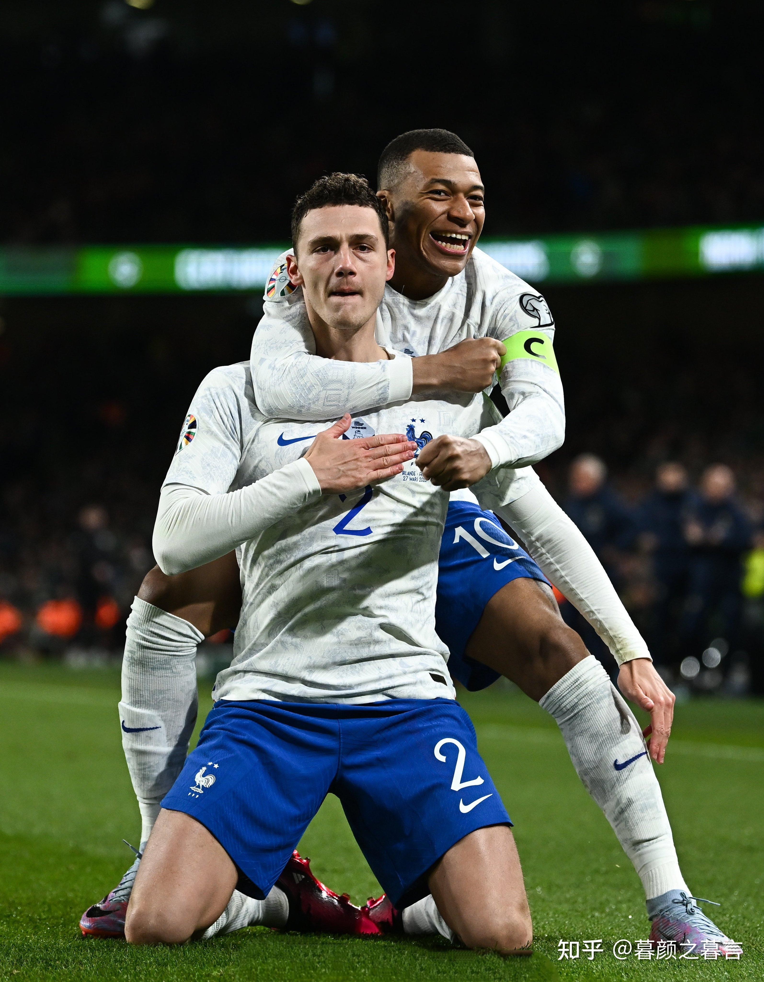 爱尔兰队在欧预赛比赛中暂居榜首 爱尔兰队在欧预赛比赛中暂居榜首