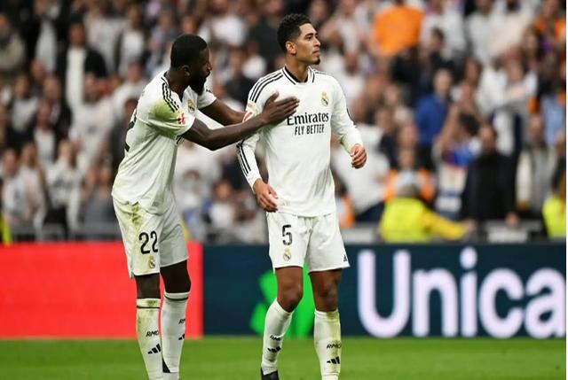 瓦伦西亚主场失利，四连败难副高的简单介绍