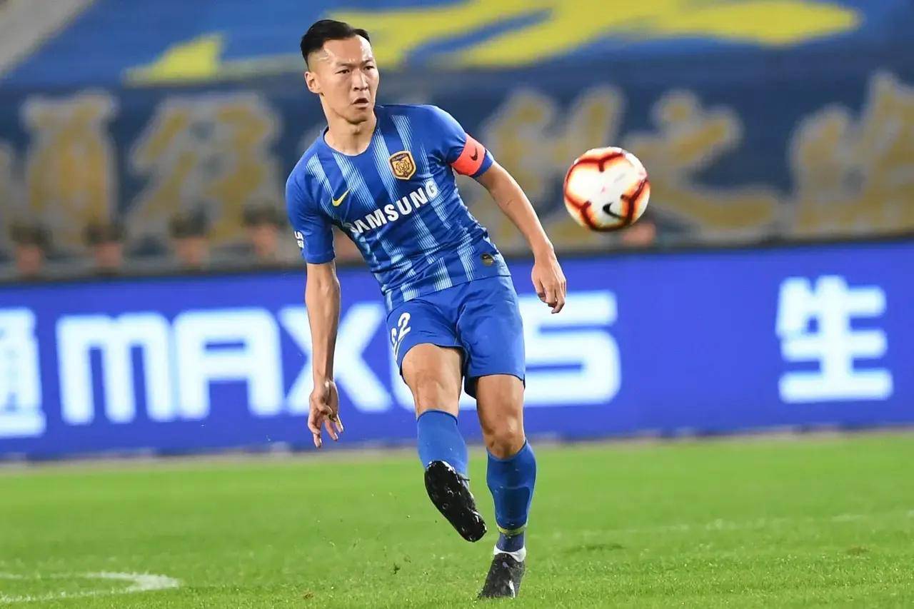 包含江苏苏宁大胜，赢得关键战役的词条