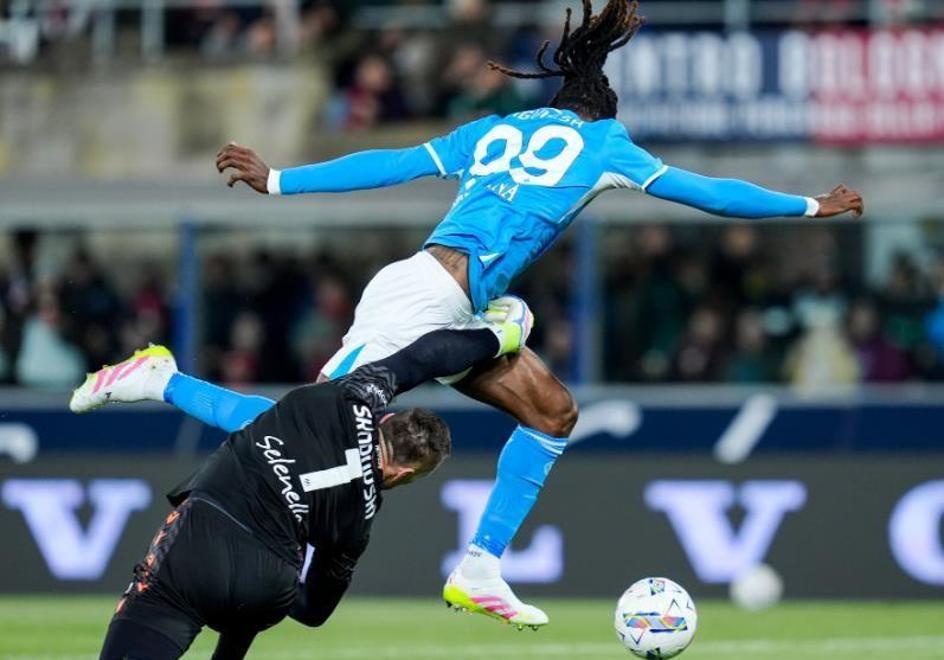 包含那不勒斯绝杀关键战役,继续领跑的词条 包含那不勒斯绝杀关键战役,继续领跑的词条