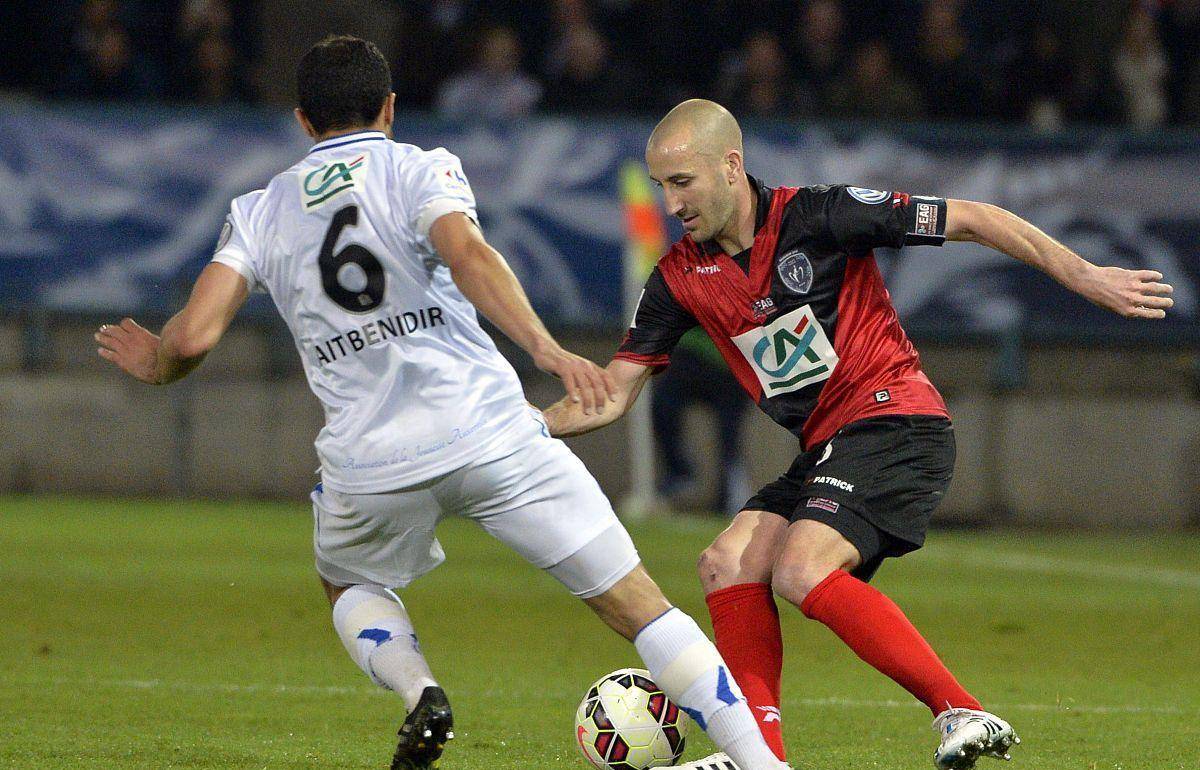 甘冈主场战胜尼斯,提升积分榜排名 甘冈主场战胜尼斯,提升积分榜排名