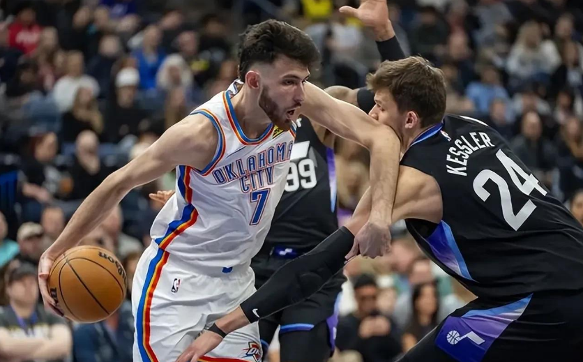 爵士队中锋状态回升,带领球队冲击前列的简单介绍 爵士队中锋状态回升,带领球队冲击前列的简单介绍