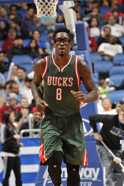 骑士队签下自由球员达伦-福克斯 骑士队签下自由球员达伦-福克斯