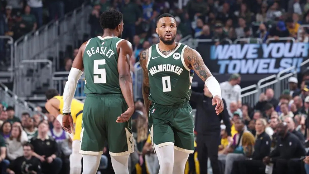 东部首战:雄鹿不败赢得开门红 东部首战:雄鹿不败赢得开门红