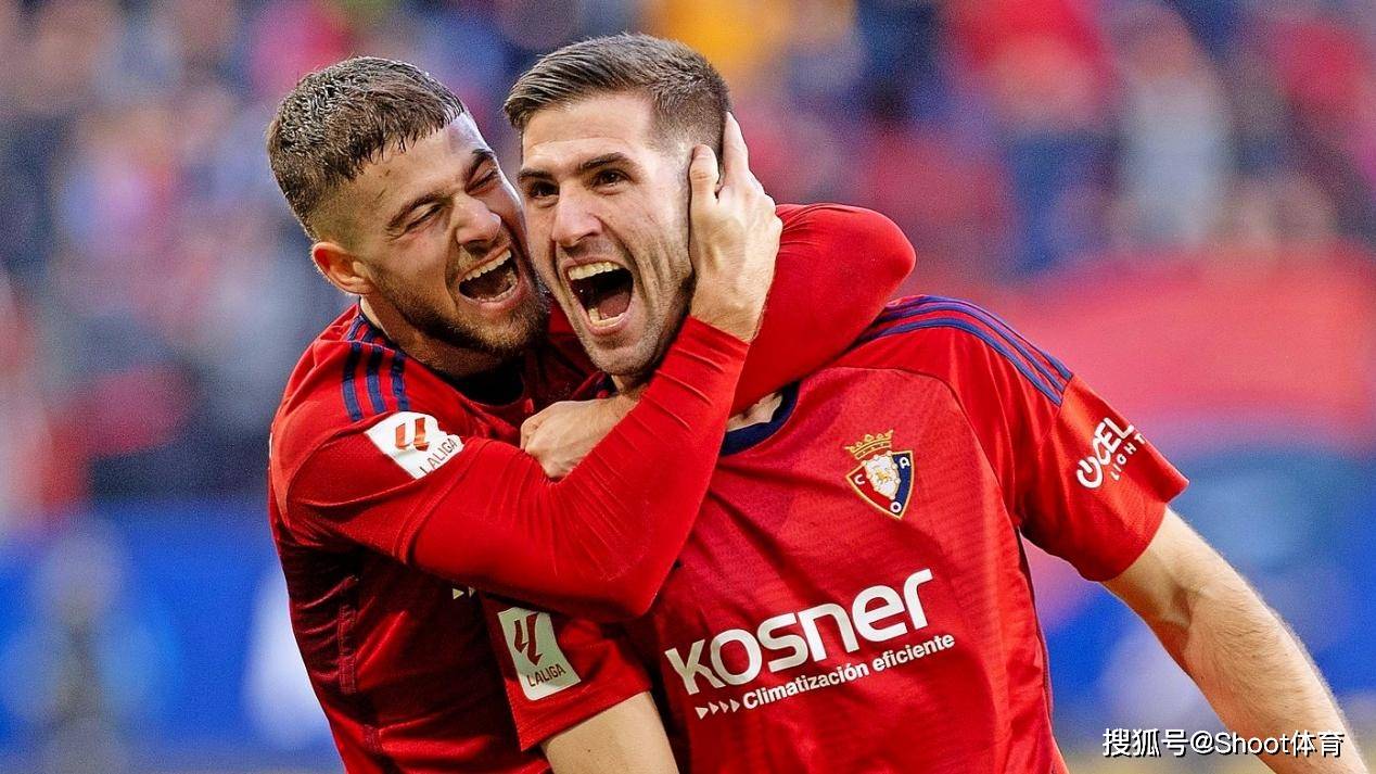 卡利亚里斯努比斯主场大胜,马尔科·罗加古造两粒进球 卡利亚里斯努比斯主场大胜,马尔科·罗加古造两粒进球