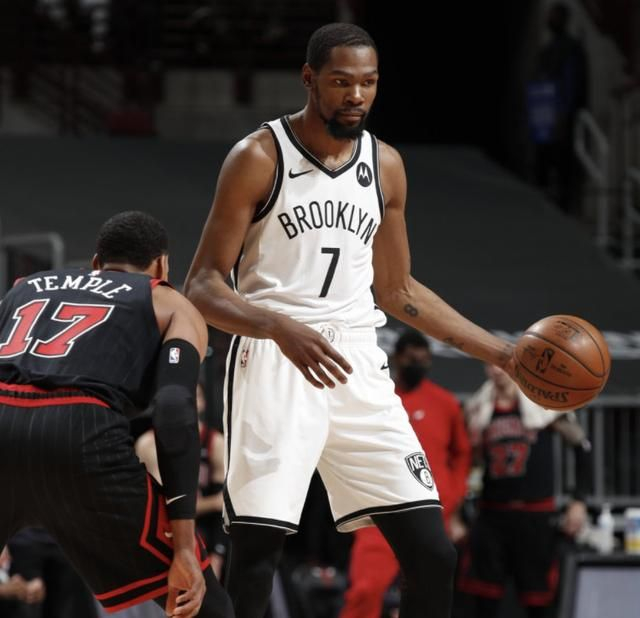 包含公牛队意外淘汰篮网队，挺进季后赛次轮的词条