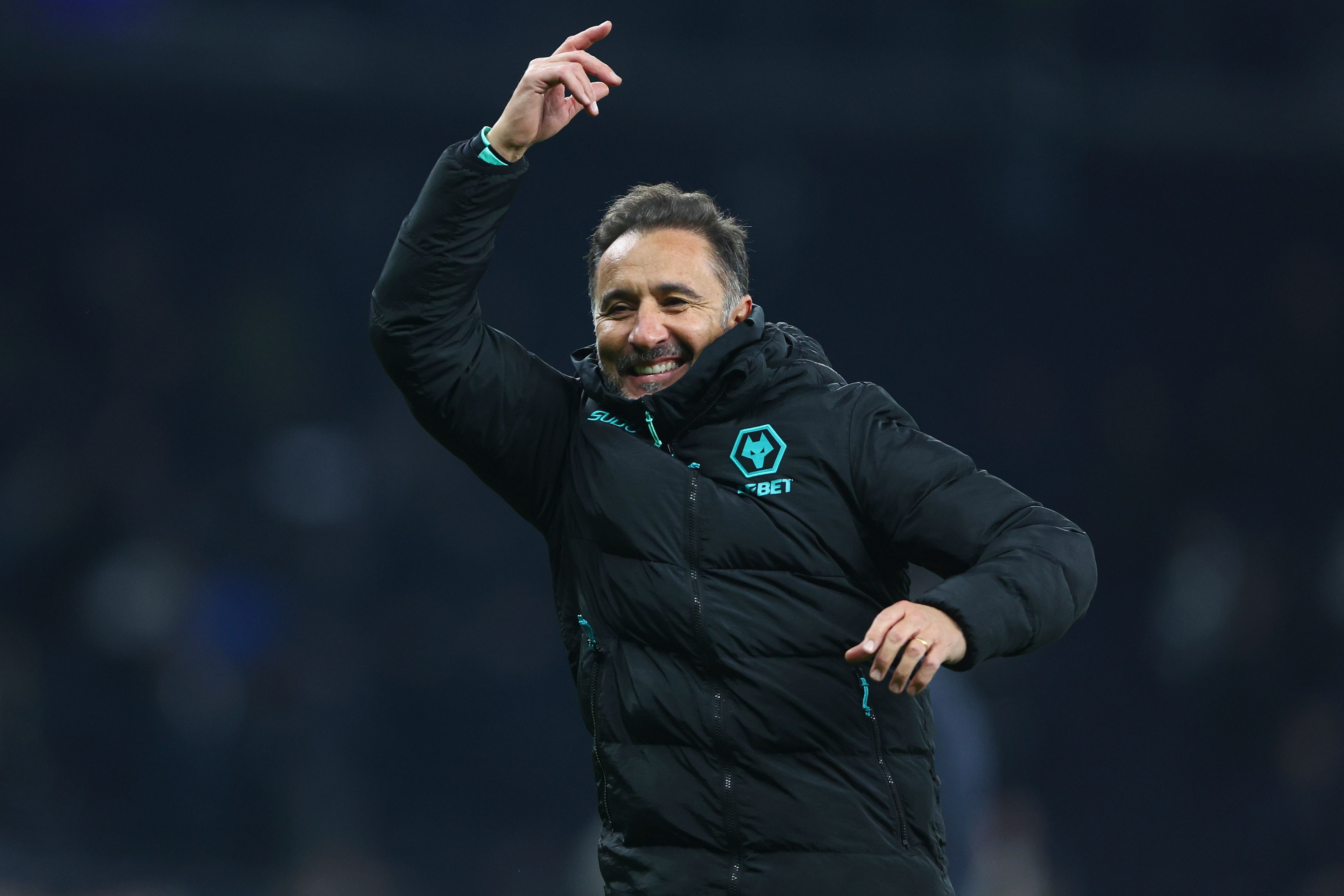 开云APP-曼联主帅调整策略，备战新赛季全力争胜