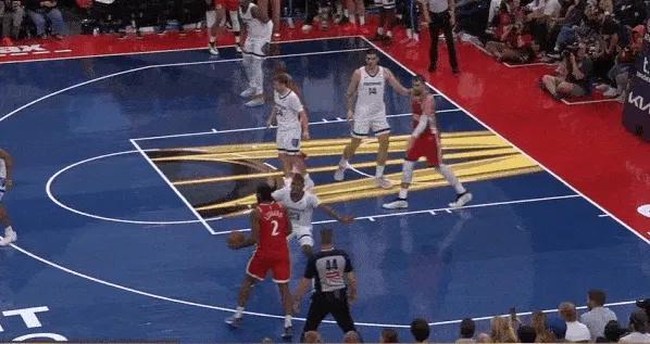 鹈鹕鏖战灰熊，伦纳德关键制胜