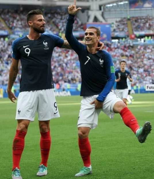 法国队碾压丹麦队，黄鸭组合高光表现的简单介绍