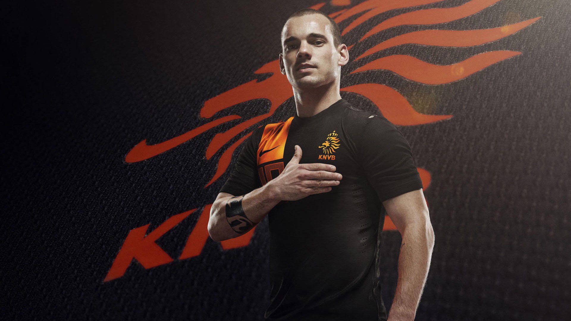 开云体育登录-同步封神，当F1争冠夜遇见福登里程碑