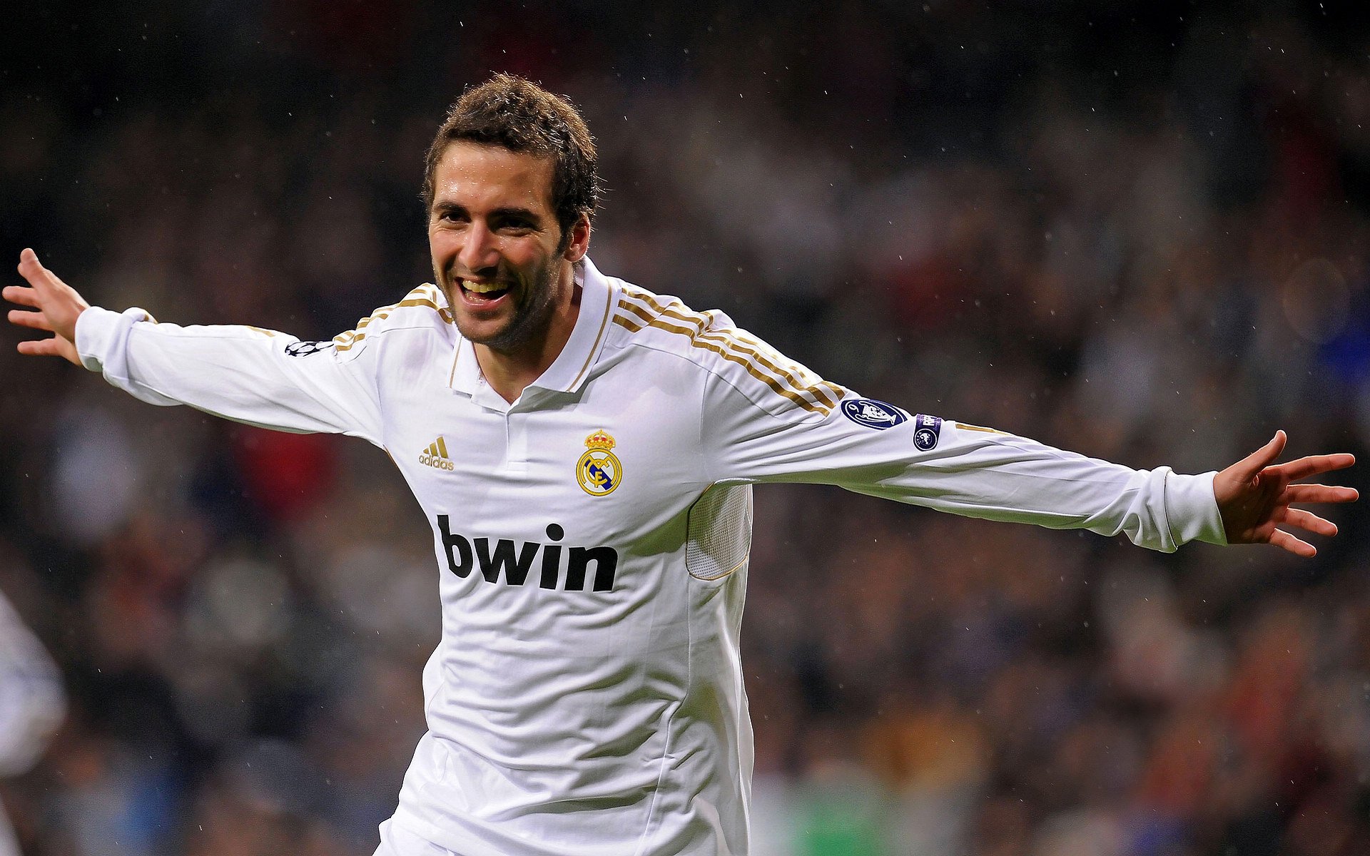 绿茵唯一性,当富安健洋的子弹射穿时空—荷兰对摩纳哥,一球定乾坤